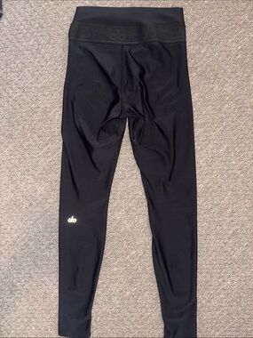 Alo Yoga Airlift performance leggings